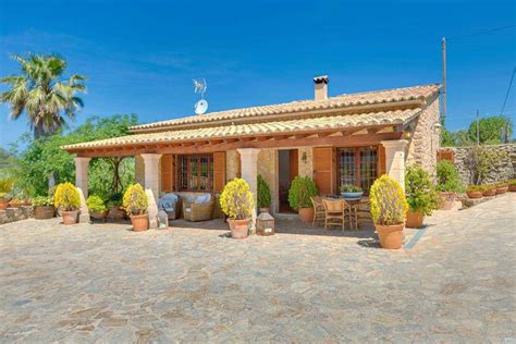 Casas De Lectoras La Incre Ble Finca R Stica De Francisca En Mallorca