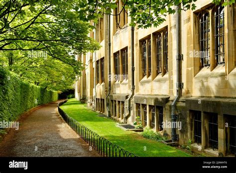 Grove Oxfordshire Hi Res Stock Photography And Images Alamy