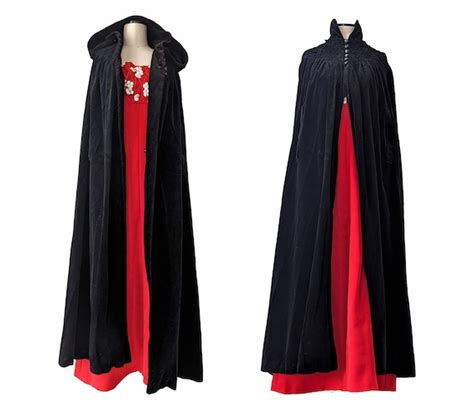 Black vintage velvet cape, "Dracula Cape", Halloween … - Gem