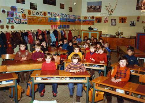 Photo De Classe Primaire De Ecole De Saint Etienne Du Bois Saint