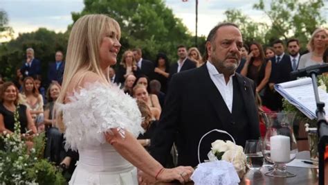 Las Fotos Del Casamiento De Baby Etchecopar Y Silvina Cupeiro