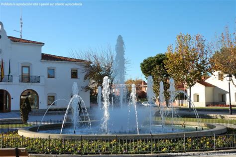 Foto Fuente Plaza De España En Villanueva De La Cañada 1