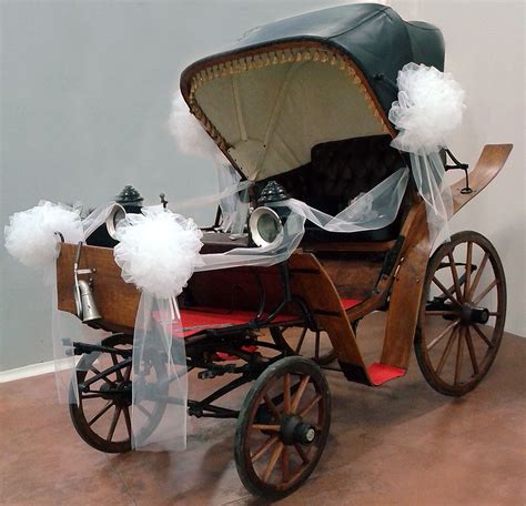 Horses Carriage coachman for weddings in Tuscany