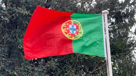 Bandeira Das Quinas Portugal Portuguese Flag Waving Youtube