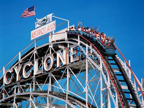 Cyclone Roller Coaster Leaves Passengers Stranded At Coney Island