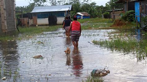 Lluvias Inundan Decenas De Viviendas En Puerto Maldonado Peru El