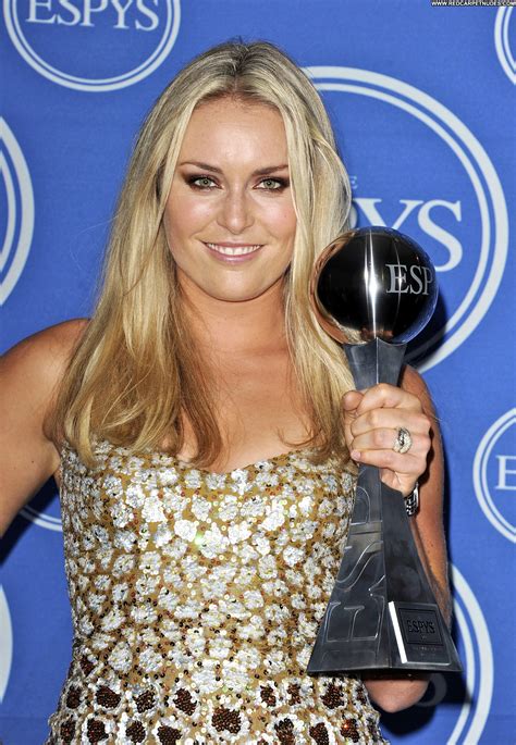 Lindsey Vonn Full Frontal Celebrity Beautiful Babe Posing Hot