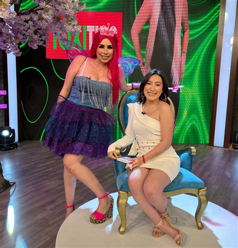 Daniela Alexis's feet