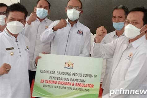 Pemkab Bandung Terima Bantuan 25 Tabung Oksigen Dari Kadin Langsung