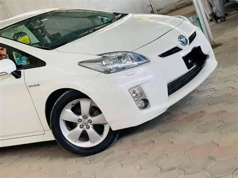 Toyota Prius For Sale In Peshawar Pakwheels