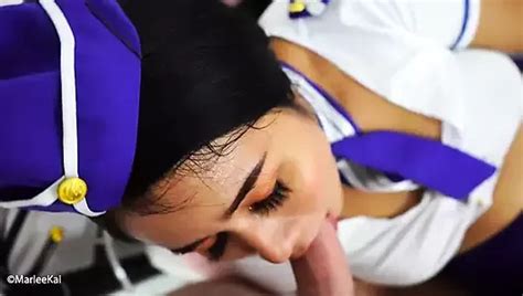 Thai Zimmerm Dchen Spielt Dildo In Der K Che Xhamster