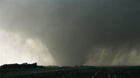 Monster Ef4 Tornado Near Chapman Ks May 25 2016 Full Hd1080p