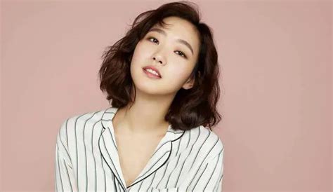 The King Eternal Monarch Kim Go Eun Celebra Aniversario De Su Debut