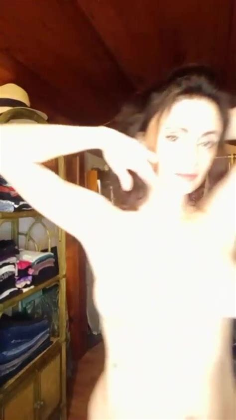 Search Gifs For Milf Milf Gifs On Fapality