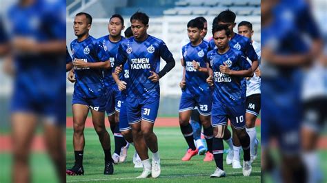 Striker Haus Gol Semen Padang Fc Diragukan Main Lawan Malut United Fc