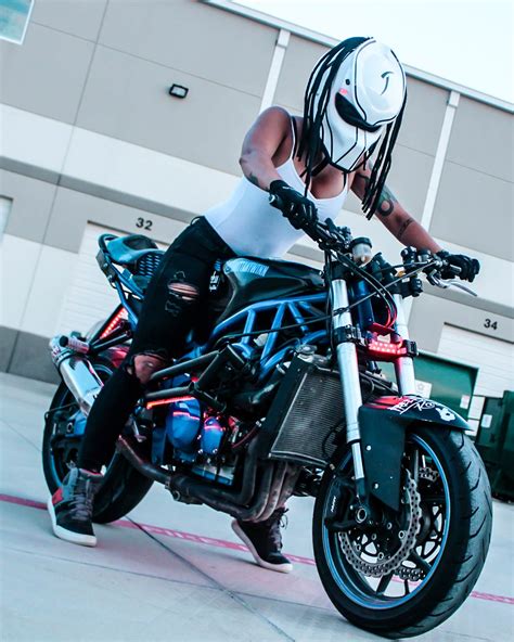 White & Black - Blade Predator Motorcycle Helmet - DOT Approved ...