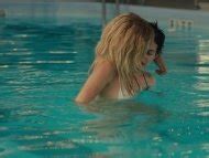 Naked Riley Keough In Jack And Diane