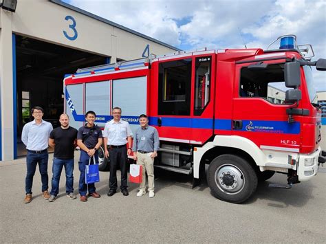 Experten Erhalten Bei Zf Und Der Feuerwehr Friedrichshafen Einblicke In