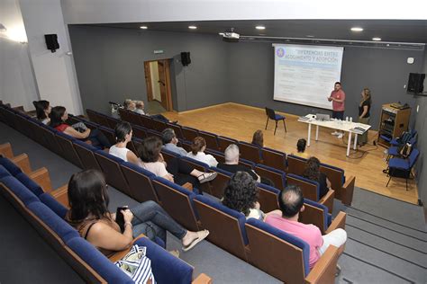 Paiporta Acoge Una Charla Sobre Acogimiento Familiar