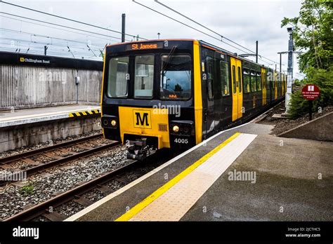 Tyne and Wear Metro Train - Newcastle Metro Train, Newcastle upon Tyne ...