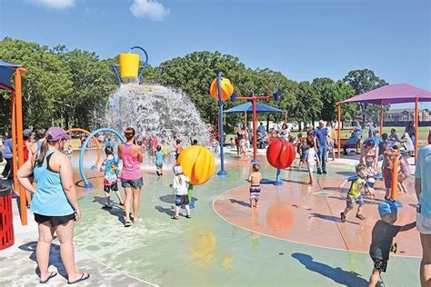 Laurel Park Splash Pad Opening Conway The Arkansas Democrat Gazette