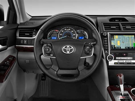 2014 Toyota Camry: 58 Interior Photos | U.S. News