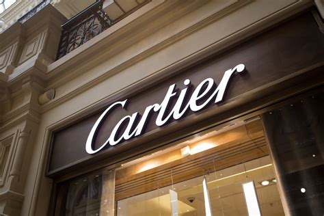 Tout Savoir Sur Les Montres De Luxe Cartier Plaisir Du Luxe