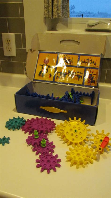 Vintage Discovery Toys 1991 Gearopolis Construction Toy Game 90s Gears