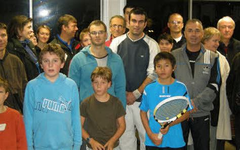 Tennis 40 participants au tournoi de double mixte Le Télégramme