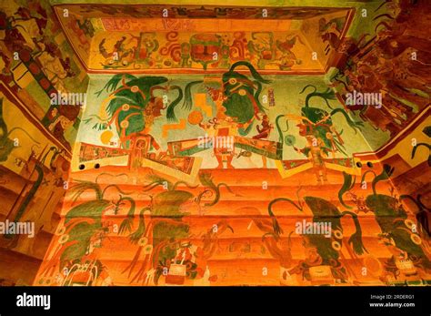 Ceiling decorated with frescoes in room nº 3 Maya Original mural