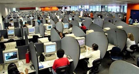 Trabajadores de Call Center denuncian abusos por implementación de Ley