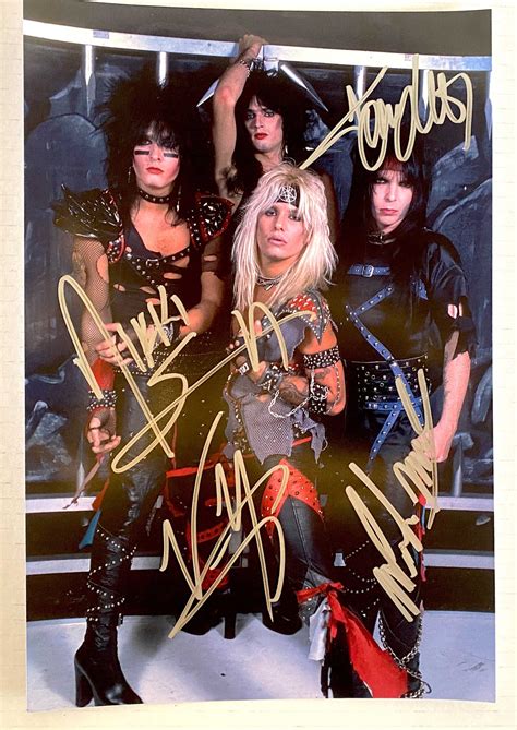 Motley Crue Band Signed Autographed 812 Photo Tommy Lee Vince Neil