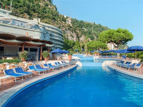 Hilton Sorrento Sorrento Palace, Sorrento Holidays