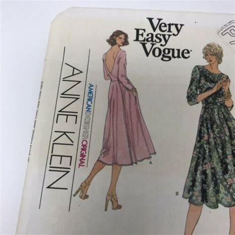 Vintage Very Easy Vogue Sewing Pattern Anne Klein Misses Dress