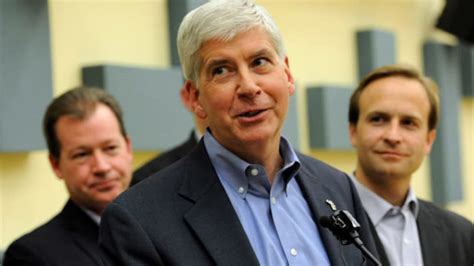 Michigan Gov Rick Snyder Hasnt Yet Signed Anti Tesla Legislation Autoblog