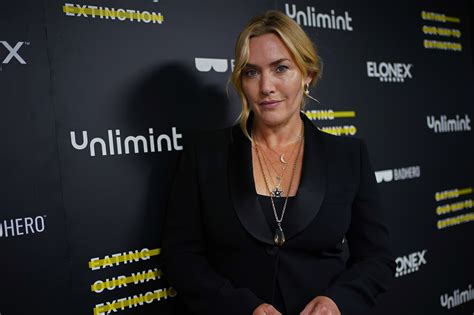 Kate Winslet gives £17,000 to help pay life support fuel costs of 12