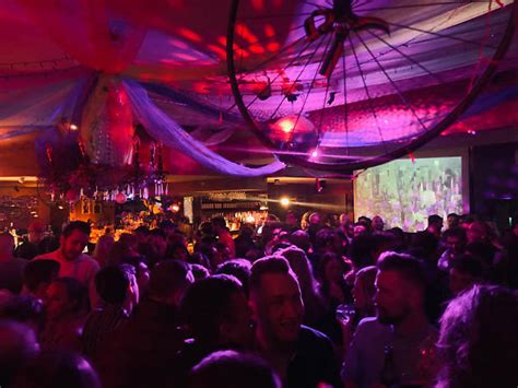 11 Best Nightlife Spots In Dublin For An Iconic Night Out