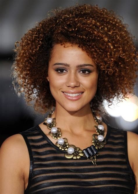 Nathalie Emmanuel Hairstyles: Naturally Curly Hairstyle for Short Hair ...