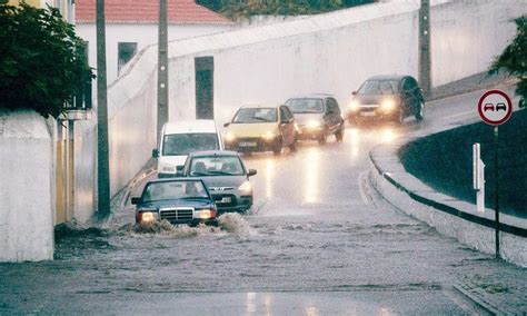 AÇORES AGRAVAMENTO PARA ALERTA LARANJA DEVIDO À CHUVA RÁDIO REGIONAL