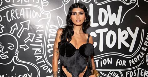 Mia Khalifa Reflects On Doing A Porn Scene In A Hijab I Became Infamous By Accident