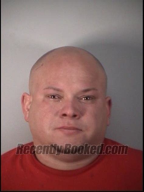 Recent Booking Mugshot For Larry Lopez Santana In Lake County Florida