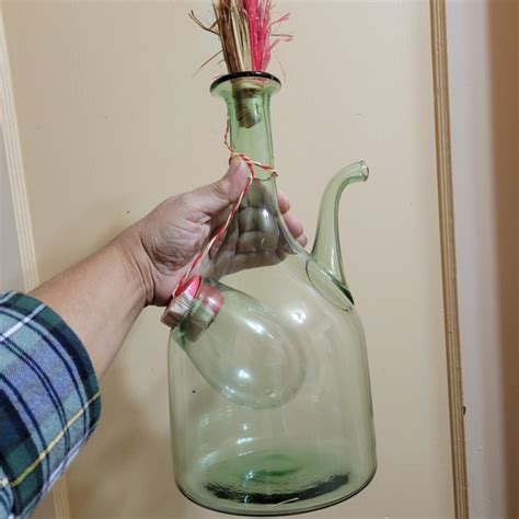 Dining Vintage Handcrafted Green Glass Wine Decanter With Chiller