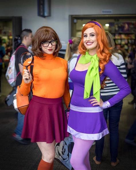 Pin By Ethen E On Velma Dinkley Trendy Halloween Costumes Daphne