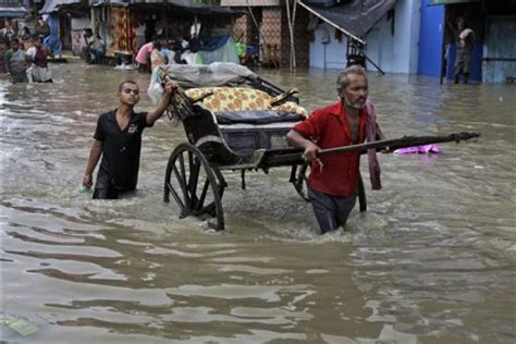 Lluvias Monzónicas Dejan Más De 100 Muertos En India Metro