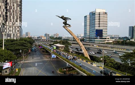 Vista aérea del monumento a la estatua de Dirgantara o mejor conocido