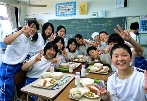 Caracter Sticas Distintivas Do Sistema Educacional Japon S De Causar