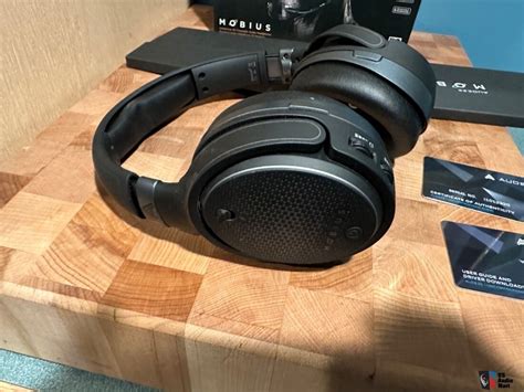 Audeze Mobius Wireless Planar Magnetic Gaming Headphones Photo 4169799 Canuck Audio Mart