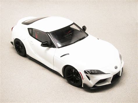 Toyota GR Supra Blanche Solido 1 18e Minicarweb