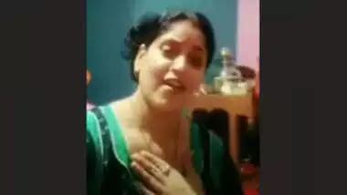 Indian Video Boudi Showing Her Nude Body 2 Clips Part 1