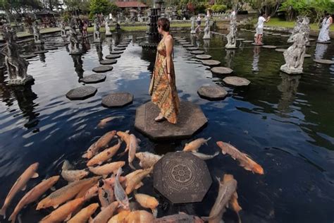 BALI INSTAGRAM TOURS Heaven Gate Tirta Gangga Tukad Cepung Waterfall